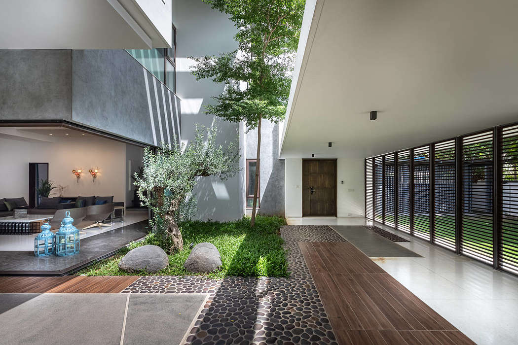 Courtyard Villa by Moriq
