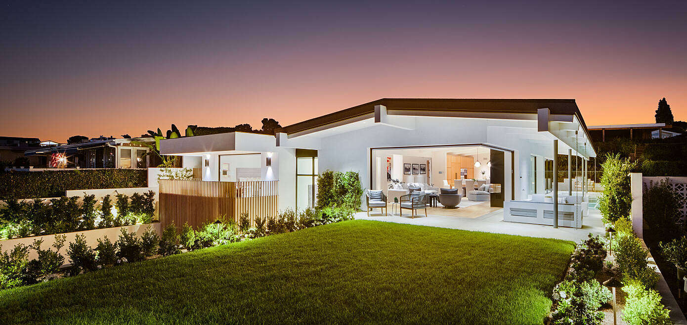 White sails residential. Brandon Architects Архитектор. Atlas of Mid-Century Modern Houses.
