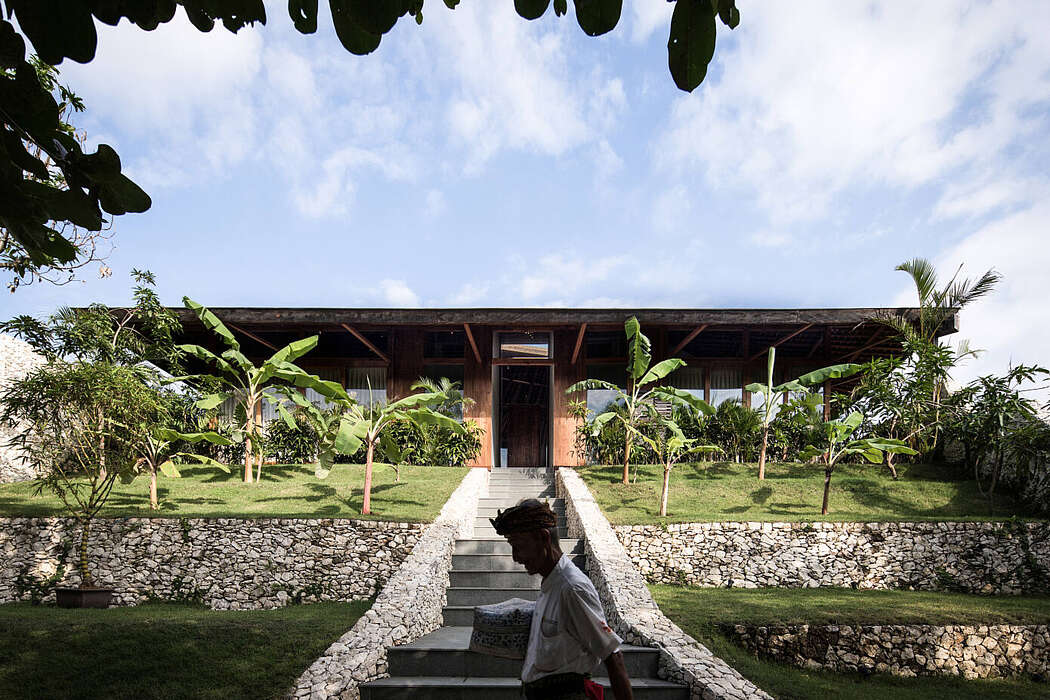 House Puri Bukit by Alexis Dornier