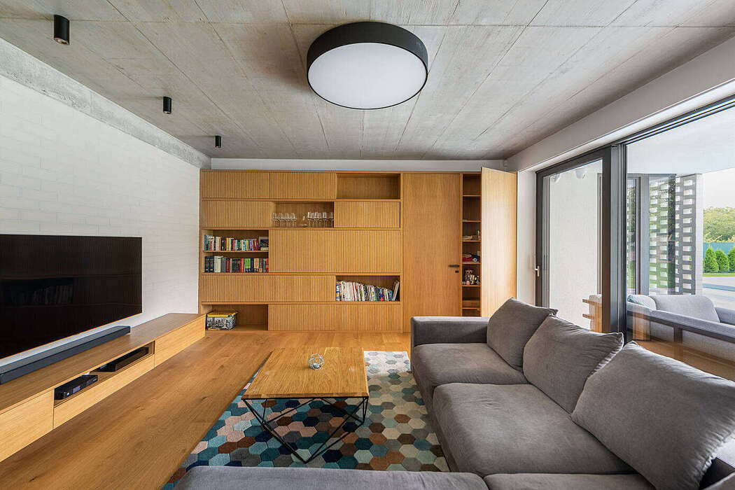 BLNT House by AT26