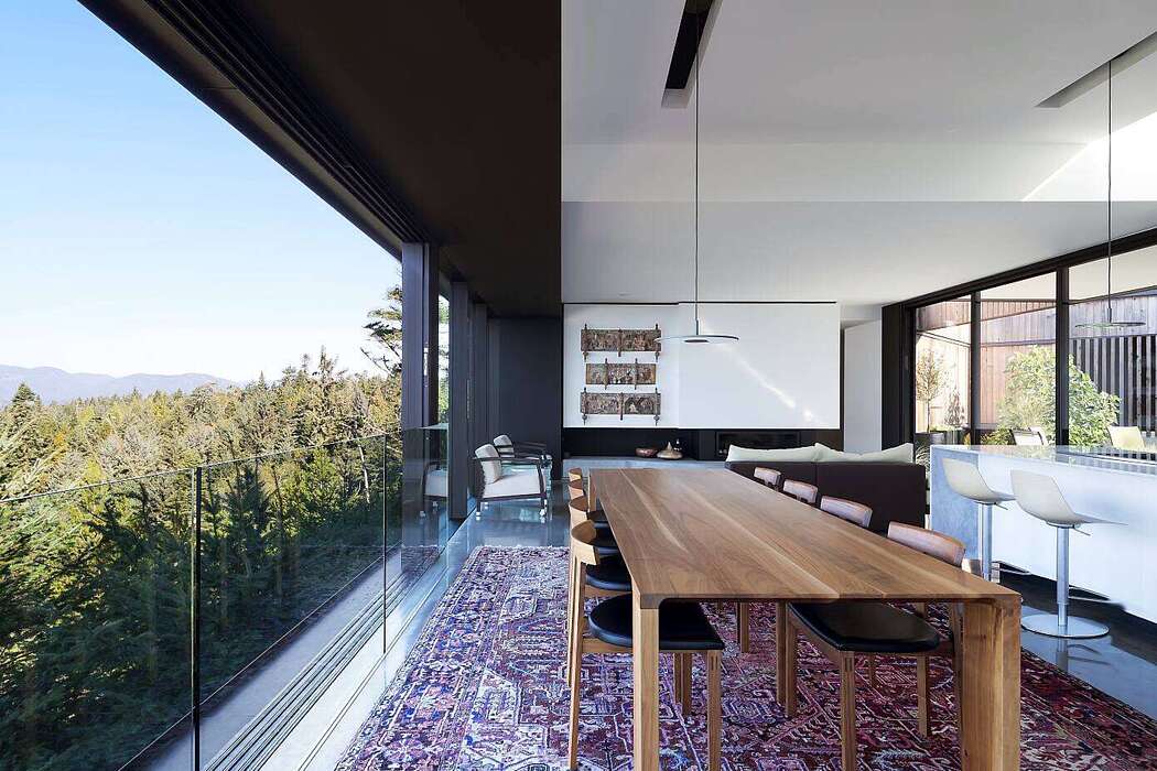 Okada Marshall House by D’arcy Jones Architecture
