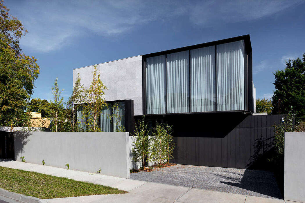 Contemporary Home by Tom Koroneos Architecture