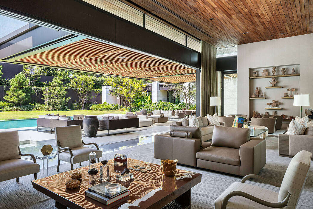 Casa GR by Bernardo Pozas Residential Design