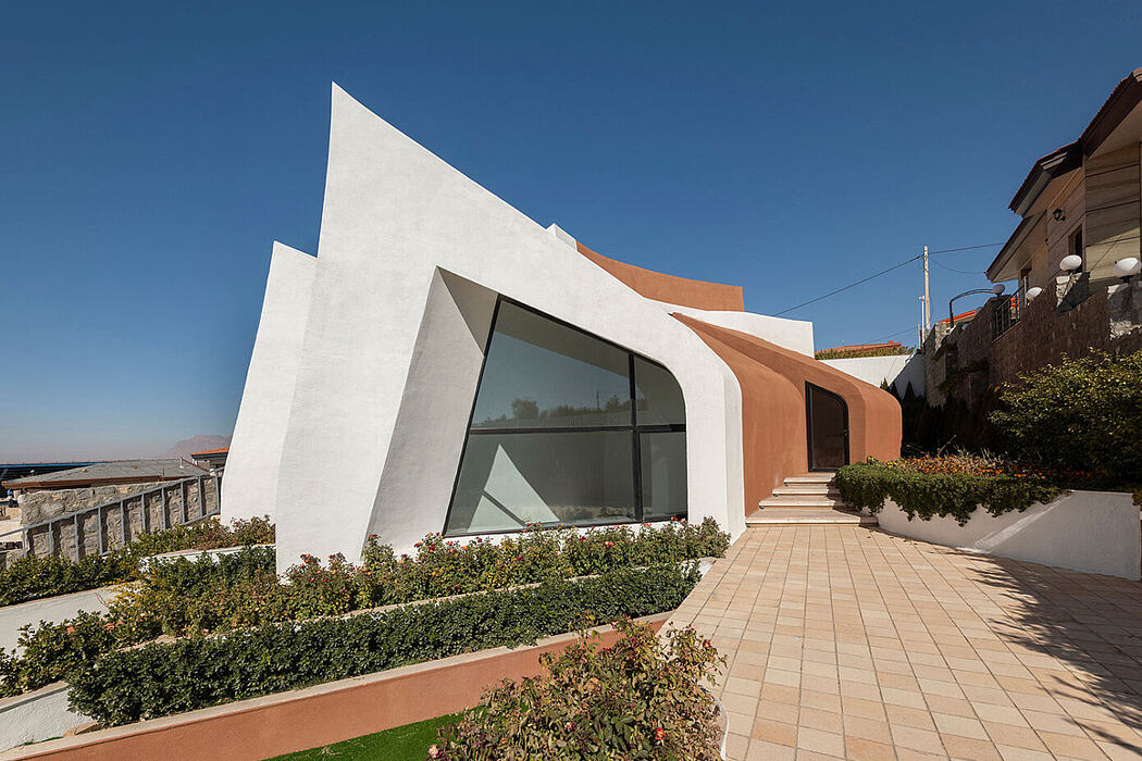 High Hopes Villa by Mahyar Arab Bourbour