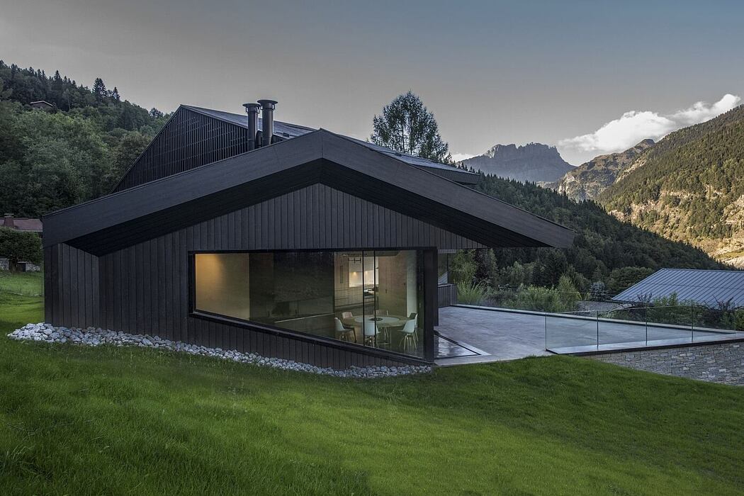Cabin in Chamonix by Pierre Marchand Architectes