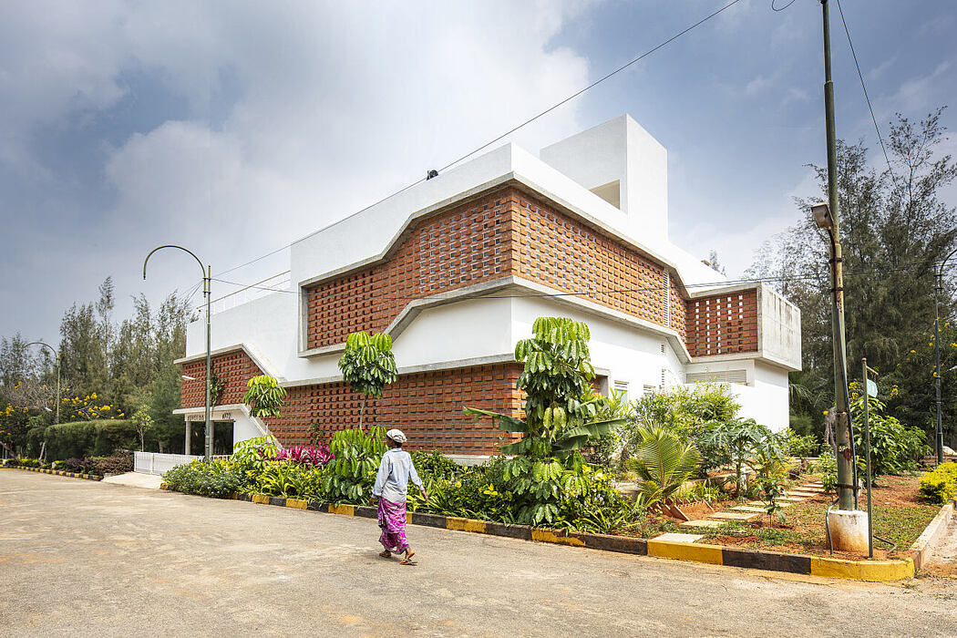 Inside Out House by Gaurav Roy Choudhury Architects