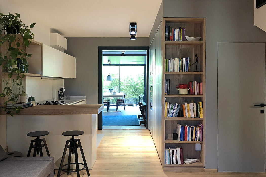 Plauto Apartment by Gruppo Lithos Architettura