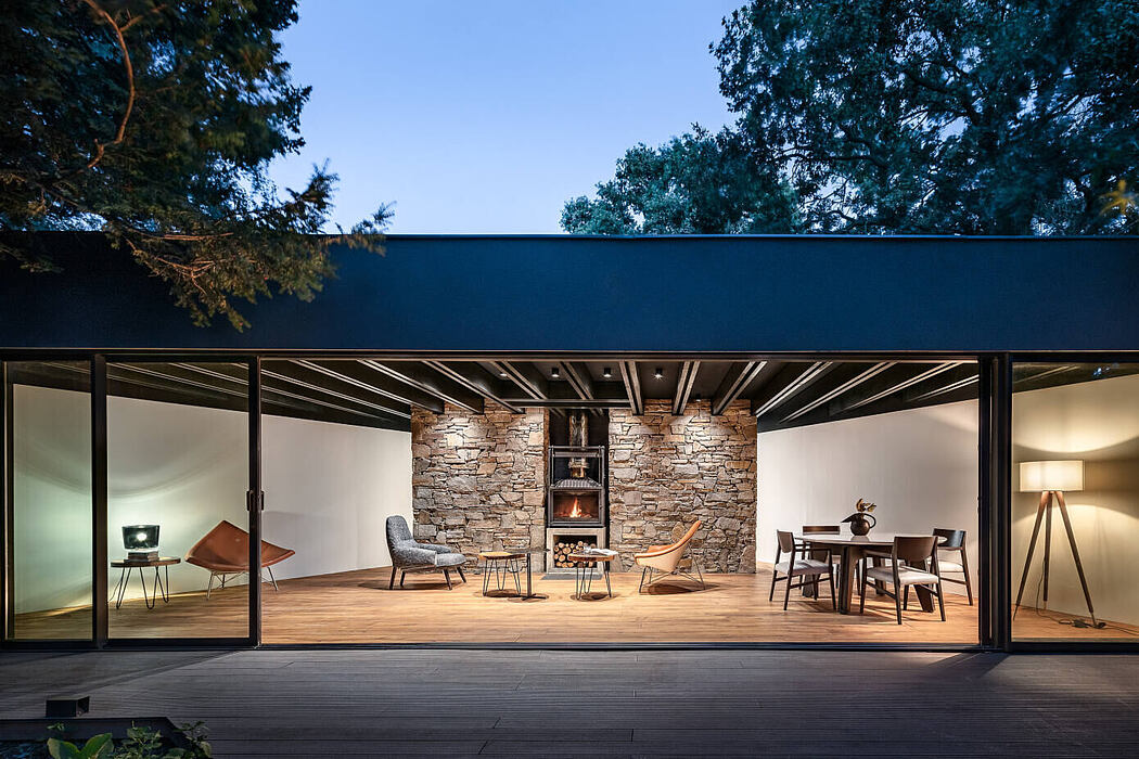Bromley Garden House by Rado Iliev