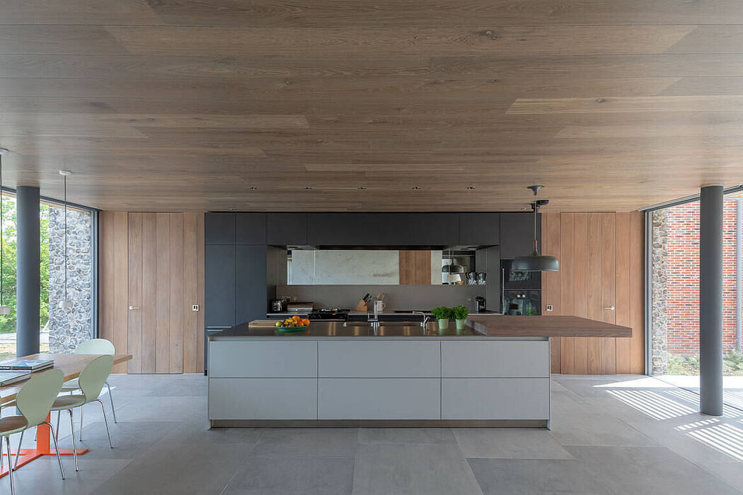 Harbour House by Mclean Quinlan