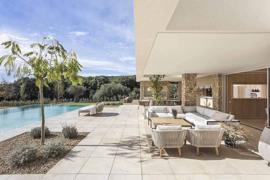 Single Family House in Montras by Dom Arquitectura
