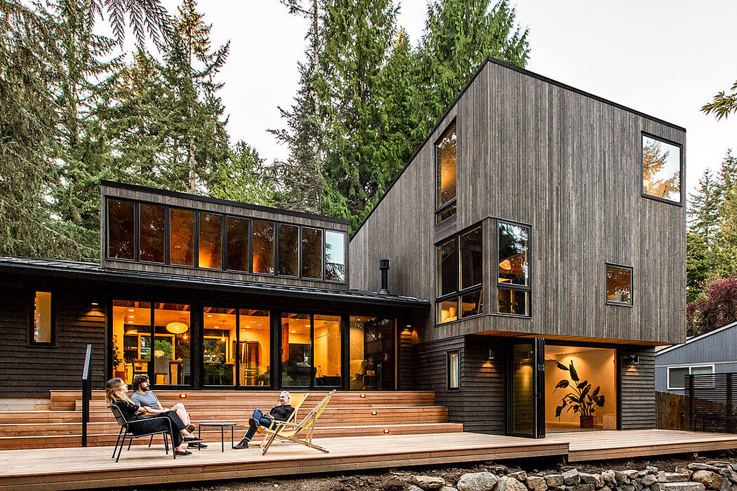 House with a Yoga Studio by Robert Hutchison Architecture