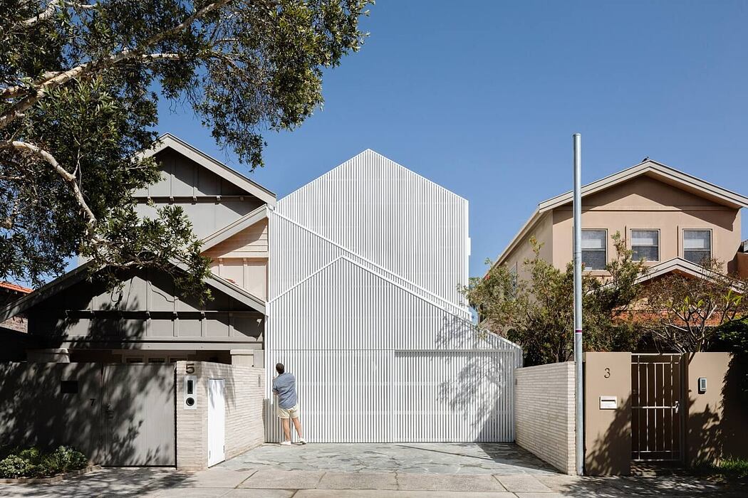 North Bondi House by James Garvan Architecture