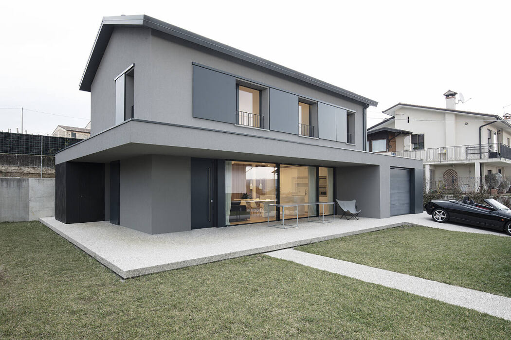 House EA by Didonè Comacchio Architects - 1