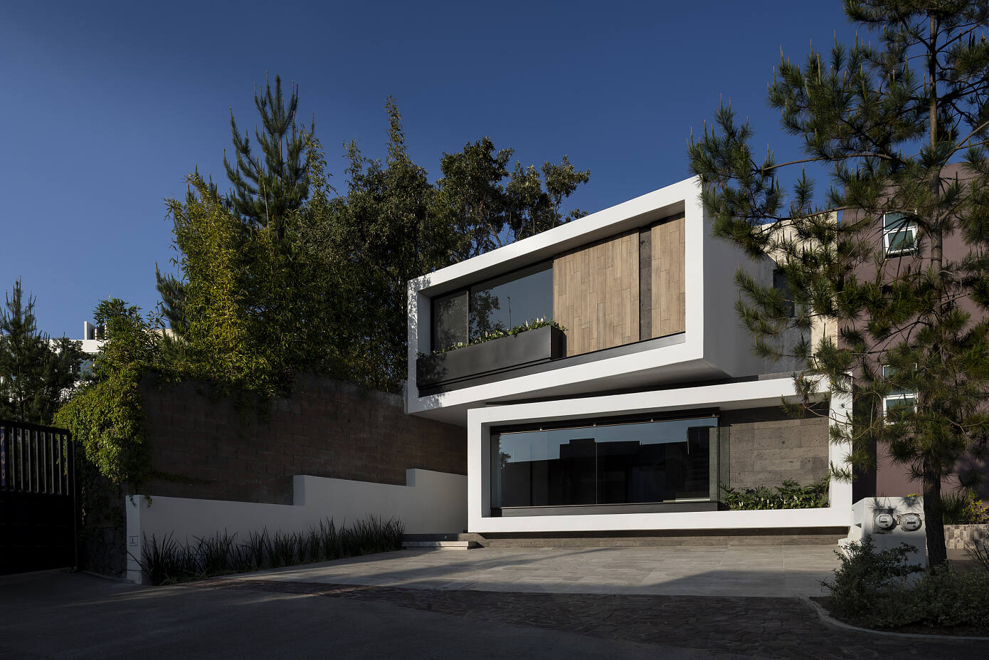 EP-A House by Infante Arquitectos