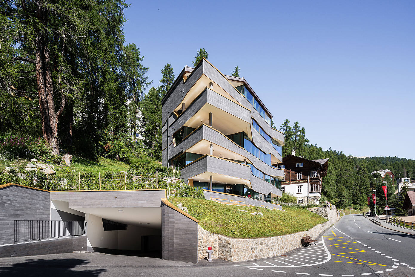 Grischun Mountain Residence St. Moritz by Gerd Schaller
