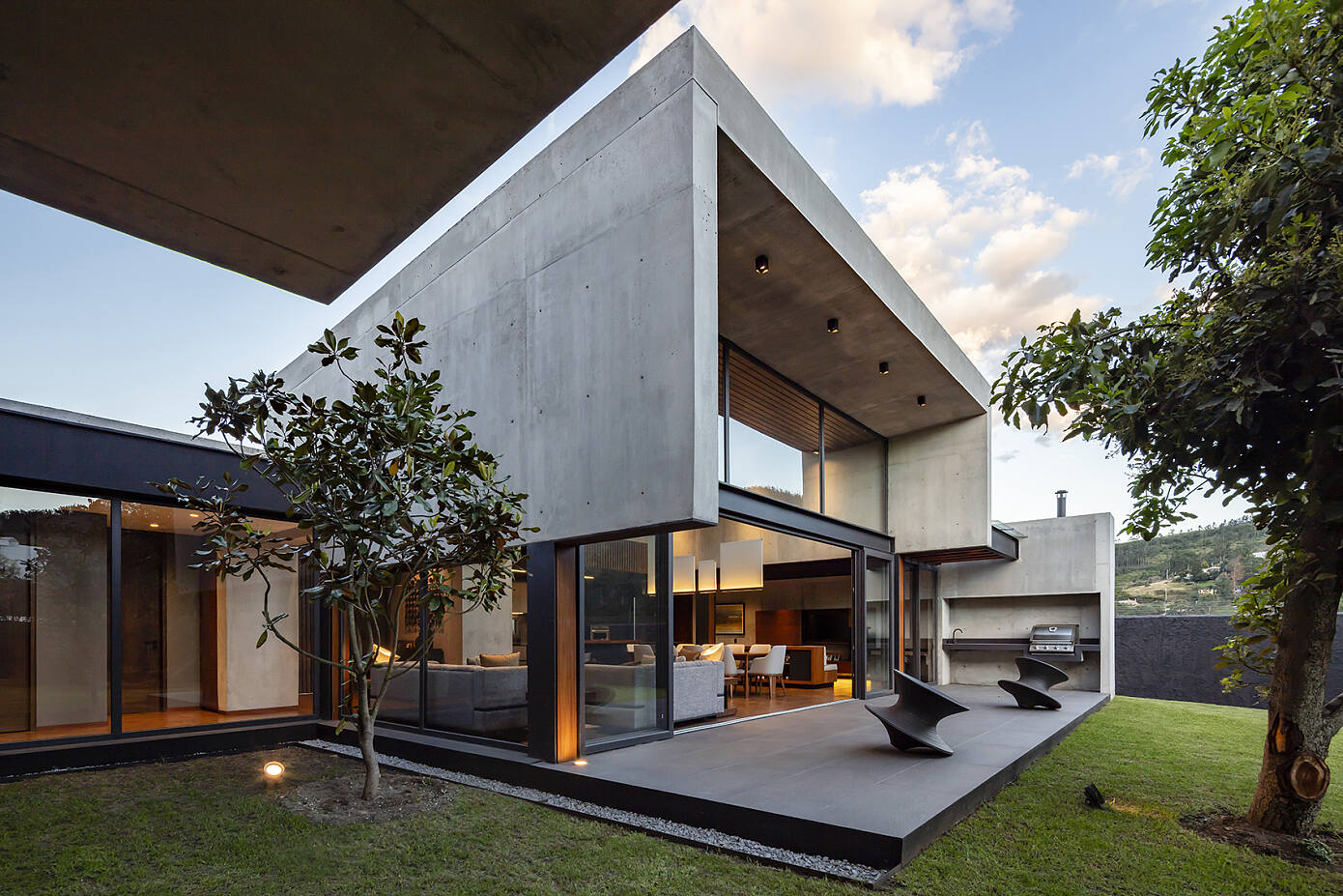 Mezze 2 House by Najas Arquitectos