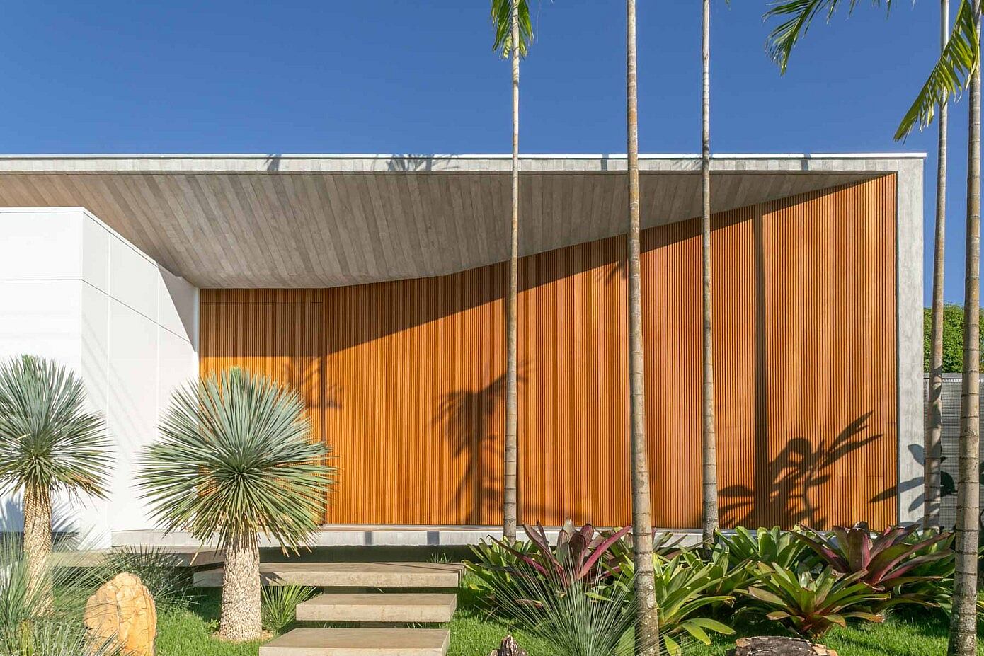 Casa Barra by Sainz Arquitetura