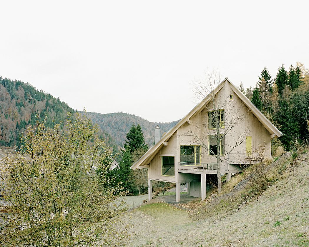 Friha – House on a Hill by Amunt - 1